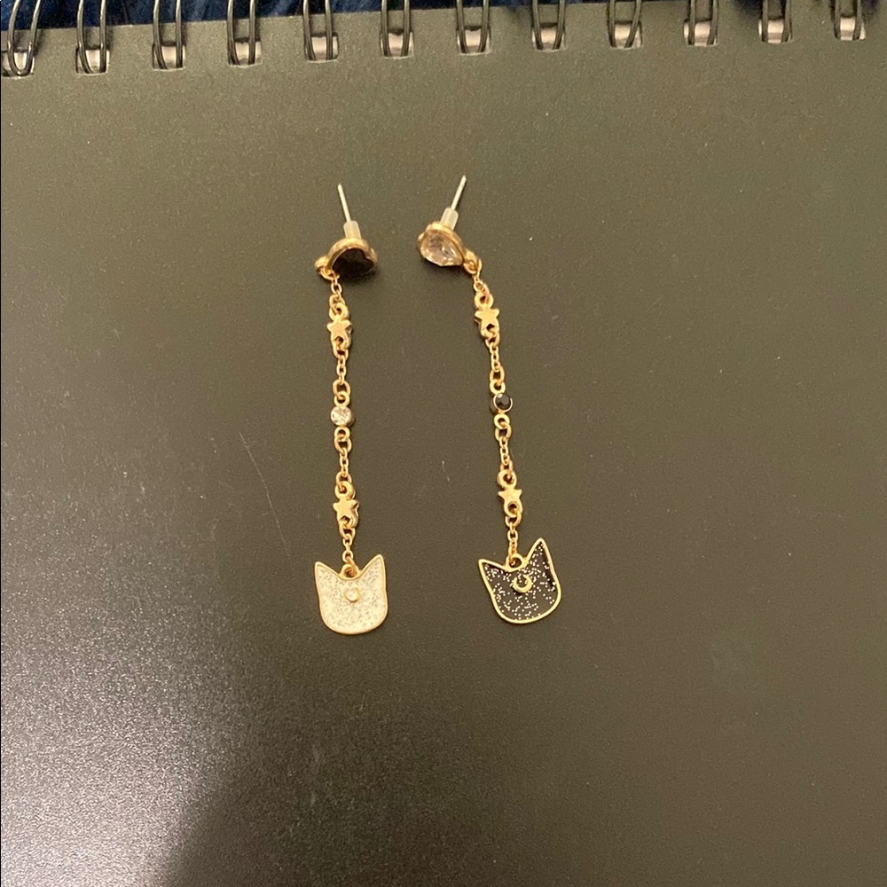 Hot Topic Sailor Moon Cat Earrings